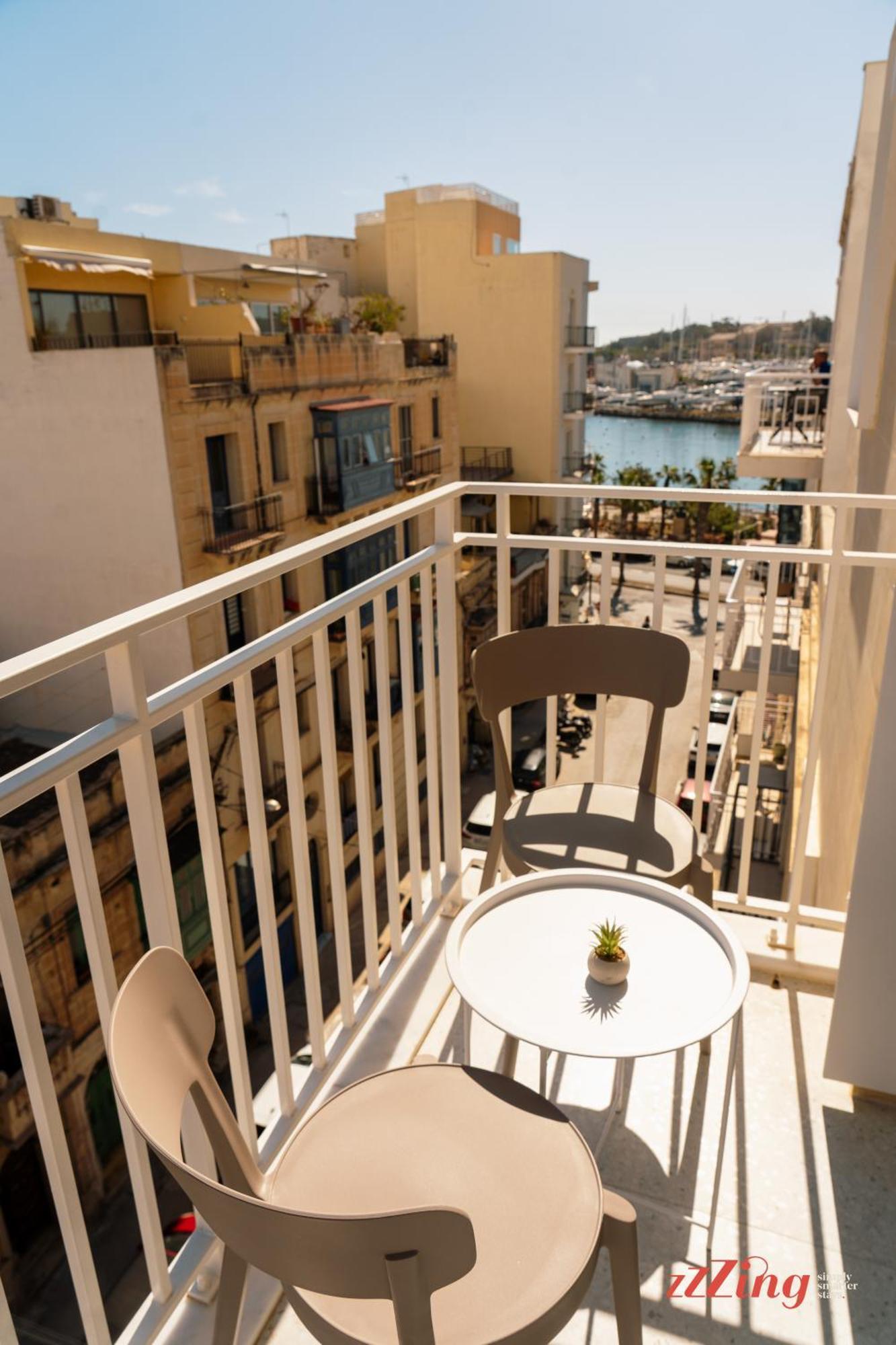 Stuart Rooms By Zzzing Gzira Экстерьер фото